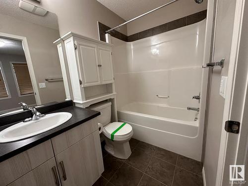 4317 Prowse Link Link, Edmonton, AB - Indoor Photo Showing Bathroom