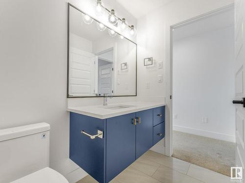 3705 Hummingbird Way, Edmonton, AB - Indoor Photo Showing Bathroom