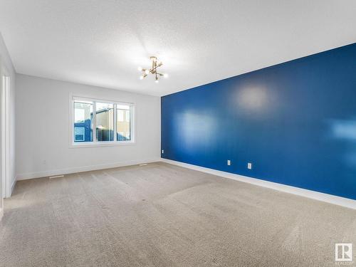 3705 Hummingbird Way, Edmonton, AB - Indoor Photo Showing Other Room