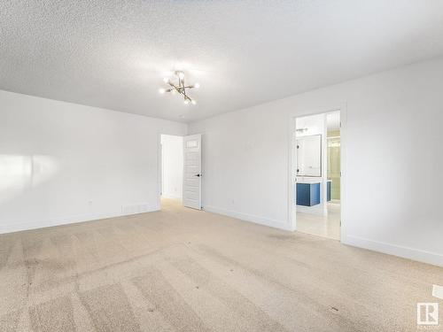 3705 Hummingbird Way, Edmonton, AB - Indoor Photo Showing Other Room