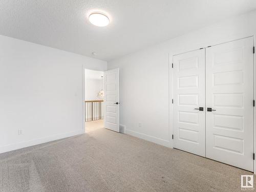 3705 Hummingbird Way, Edmonton, AB - Indoor Photo Showing Other Room