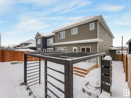 3705 Hummingbird Way, Edmonton, AB - Outdoor