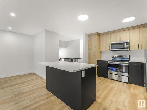 9929 171 Avenue, Edmonton, AB - Indoor Photo Showing Kitchen