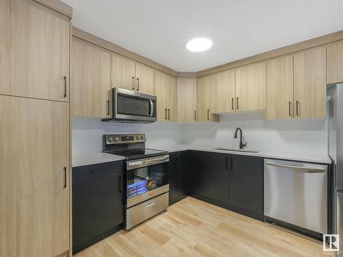 9929 171 Avenue, Edmonton, AB - Indoor Photo Showing Kitchen