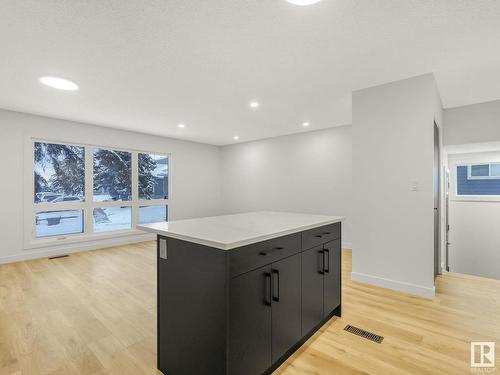 9929 171 Avenue, Edmonton, AB - Indoor Photo Showing Other Room