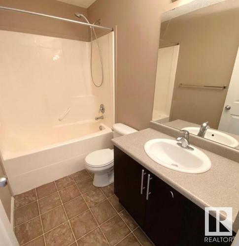 380 Silver Berry Road, Edmonton, AB - Indoor Photo Showing Bathroom