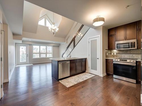 309 9603 98 Avenue, Edmonton, AB - Indoor Photo Showing Kitchen