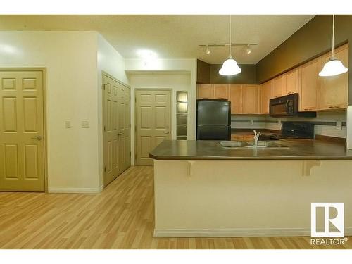 2-116 4245 139 Avenue, Edmonton, AB - Indoor Photo Showing Kitchen