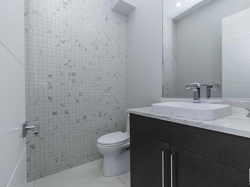 14 3466 Keswick Boulevard, Edmonton, AB - Indoor Photo Showing Bathroom