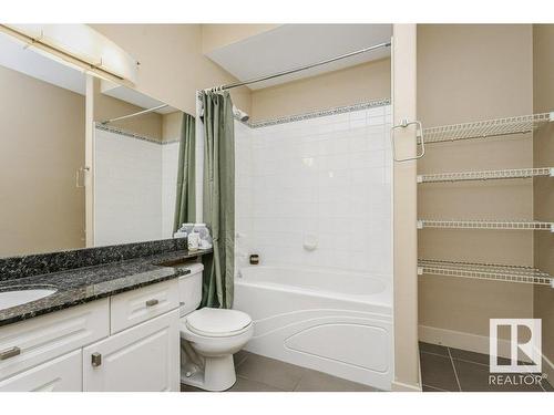 10219 111 Street, Edmonton, AB - Indoor Photo Showing Bathroom