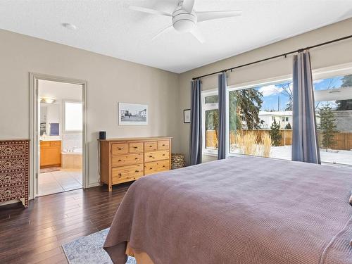 5819 110 Street, Edmonton, AB - Indoor Photo Showing Bedroom