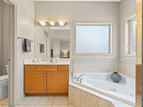 5819 110 Street, Edmonton, AB - Indoor Photo Showing Bathroom