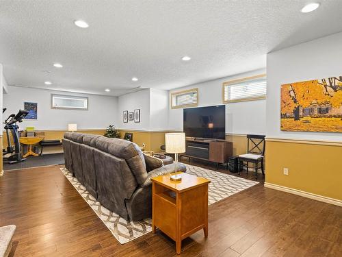 5819 110 Street, Edmonton, AB - Indoor