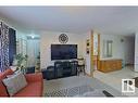 9422 132 Avenue, Edmonton, AB  - Indoor Photo Showing Living Room 