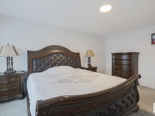 15824 30 Avenue Sw, Edmonton, AB - Indoor Photo Showing Bedroom