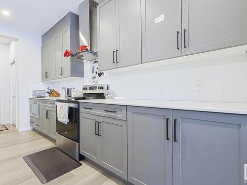 15824 30 Avenue Sw, Edmonton, AB - Indoor Photo Showing Kitchen