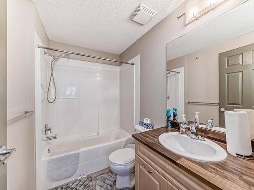 409 6315 135 Avenue, Edmonton, AB - Indoor Photo Showing Bathroom