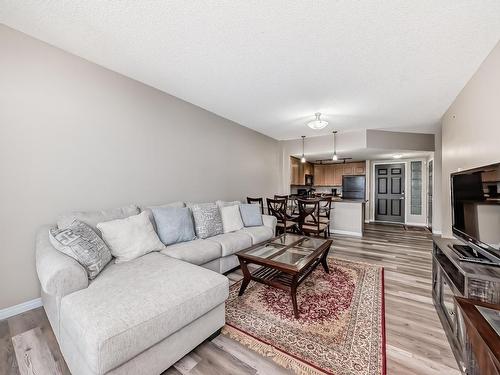 409 6315 135 Avenue, Edmonton, AB - Indoor Photo Showing Living Room