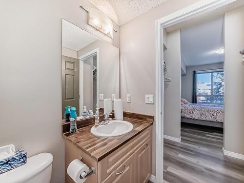 409 6315 135 Avenue, Edmonton, AB - Indoor Photo Showing Bathroom