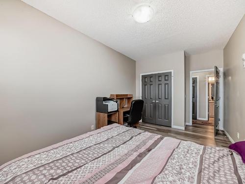 409 6315 135 Avenue, Edmonton, AB - Indoor Photo Showing Bedroom