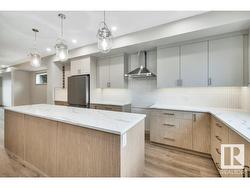 11442 70 Street  Edmonton, AB T5B 1T4