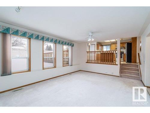 15711 67 Street, Edmonton, AB - Indoor