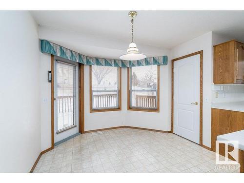 15711 67 Street, Edmonton, AB - Indoor Photo Showing Other Room