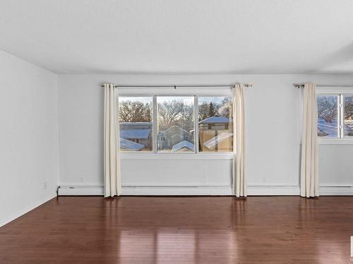 304 9725 82 Avenue, Edmonton, AB - Indoor Photo Showing Other Room