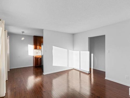 304 9725 82 Avenue, Edmonton, AB - Indoor Photo Showing Other Room