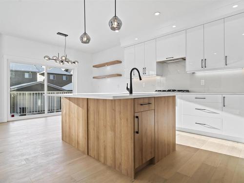 4743 Alwood Bend Bend, Edmonton, AB - Indoor Photo Showing Kitchen With Upgraded Kitchen