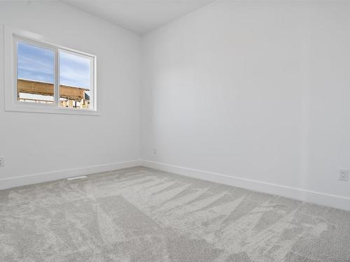 4743 Alwood Bend Bend, Edmonton, AB - Indoor Photo Showing Other Room