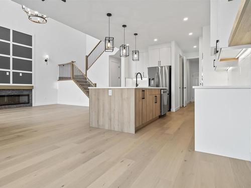 22526 98A Avenue, Edmonton, AB - Indoor Photo Showing Kitchen With Upgraded Kitchen