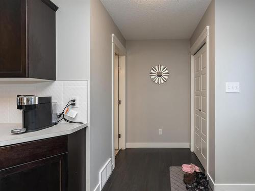 16712 15 Avenue, Edmonton, AB - Indoor Photo Showing Other Room