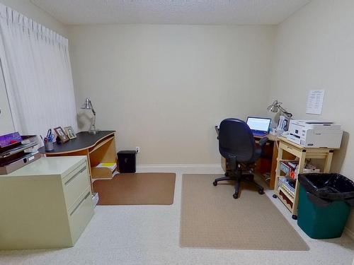 18 920 119 Street, Edmonton, AB - Indoor Photo Showing Office