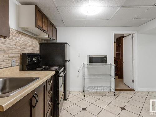 14327 103 Avenue Nw, Edmonton, AB - Indoor Photo Showing Kitchen