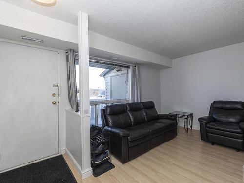 92 2703 79 Street, Edmonton, AB - Indoor