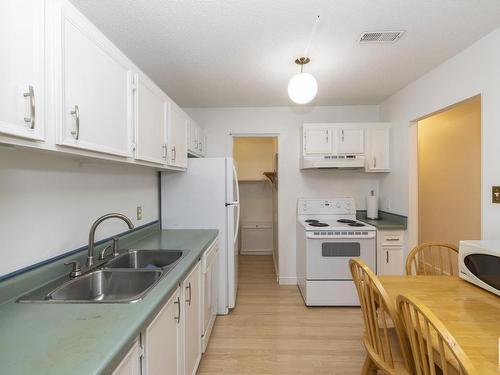 92 2703 79 Street, Edmonton, AB - Indoor Photo Showing Kitchen With Double Sink