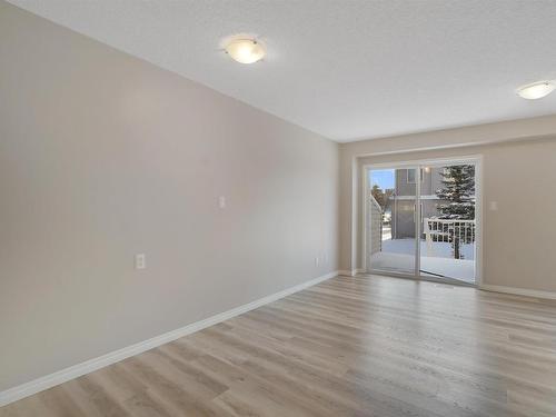 41 130 Hyndman Crescent, Edmonton, AB - Indoor Photo Showing Other Room