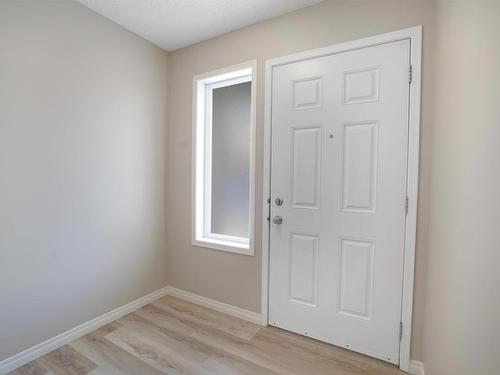 41 130 Hyndman Crescent, Edmonton, AB - Indoor Photo Showing Other Room