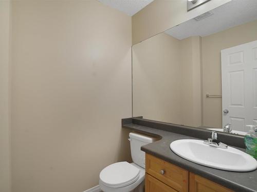 41 130 Hyndman Crescent, Edmonton, AB - Indoor Photo Showing Bathroom