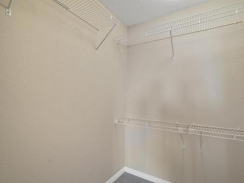 41 130 Hyndman Crescent, Edmonton, AB - Indoor With Storage