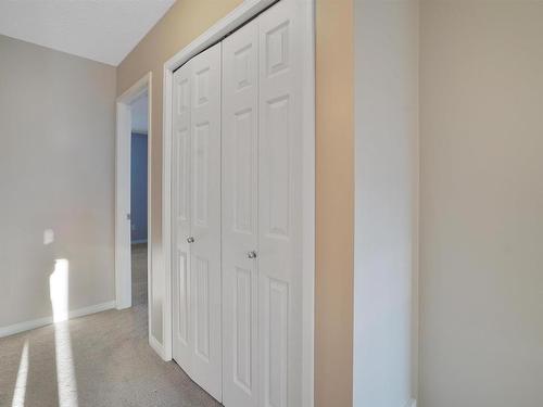 41 130 Hyndman Crescent, Edmonton, AB - Indoor Photo Showing Other Room