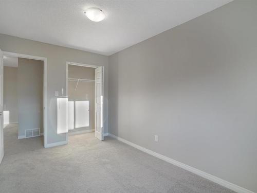 41 130 Hyndman Crescent, Edmonton, AB - Indoor Photo Showing Other Room