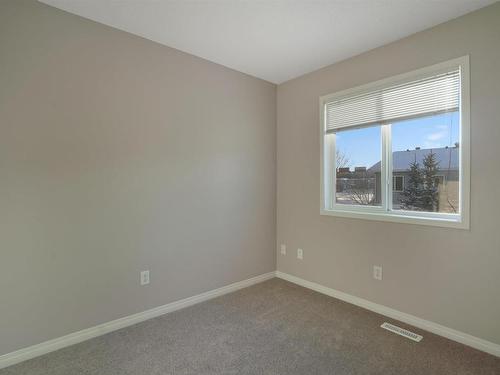 41 130 Hyndman Crescent, Edmonton, AB - Indoor Photo Showing Other Room