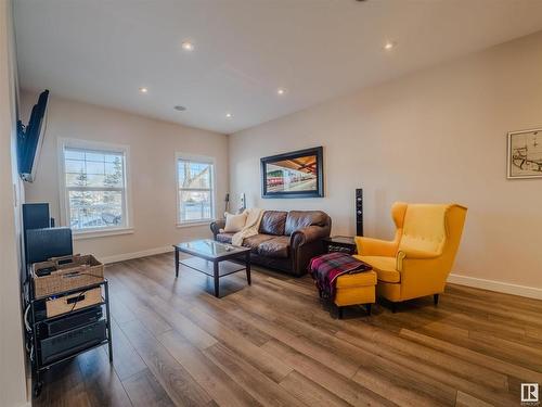 4403 115 Avenue, Edmonton, AB - Indoor Photo Showing Living Room