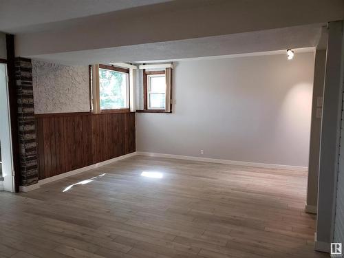 9848 87 Avenue, Edmonton, AB - Indoor Photo Showing Other Room