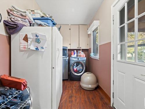 25021 17 Street, Edmonton, AB - Indoor Photo Showing Laundry Room