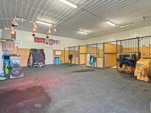 25021 17 Street, Edmonton, AB - Indoor Photo Showing Garage