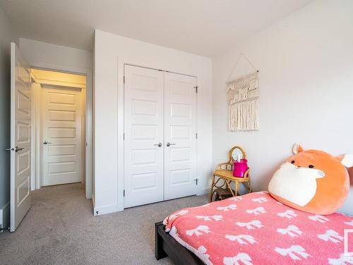 5710 Keeping Crescent, Edmonton, AB - Indoor Photo Showing Bedroom