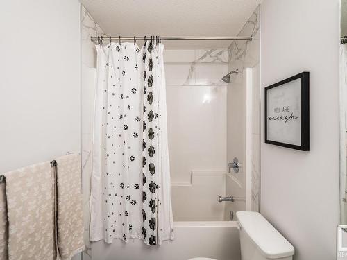 5710 Keeping Crescent, Edmonton, AB - Indoor Photo Showing Bathroom